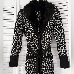 Caché brand , black & white , med size sweter , beautiful luxury